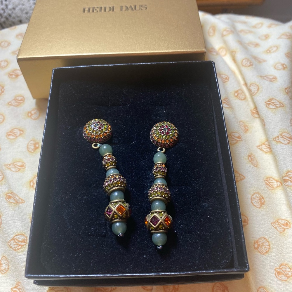Heidi Daus Vintage Clip on dangle style earrings NRFB